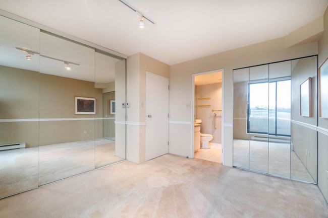 533 - 666 Leg In Boot Square, Condo with 3 bedrooms, 2 bathrooms and 2 parking in Vancouver BC | Image 28