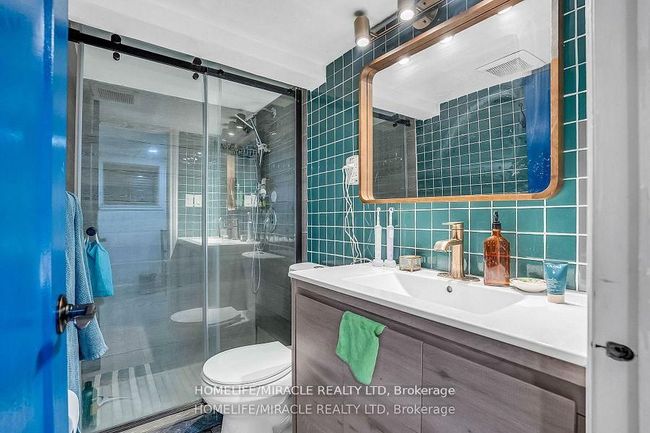 212 Symington Ave, House other with 5 bedrooms, 3 bathrooms and 1 parking in Toronto ON | Image 41