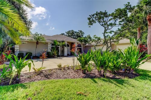 9935 Oaks Ln, SEMINOLE, FL, 33772-2005 | Card Image