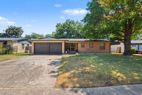 13650 Pyramid Dr, Farmers Branch, TX, 75234-4836 | Card Image