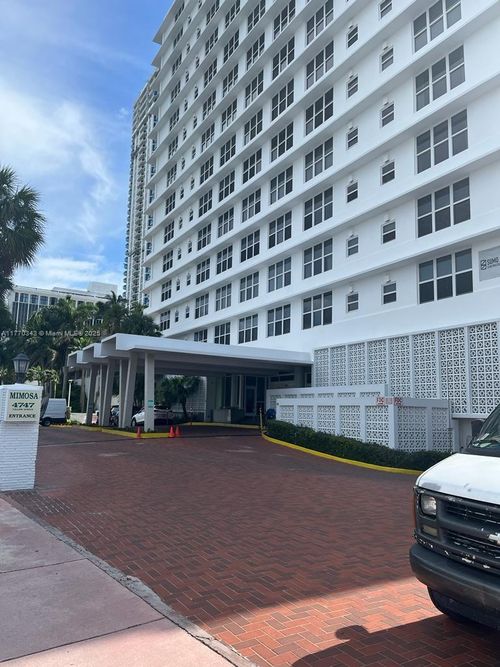 apt-1115-4747 Collins Ave, Miami Beach, FL, 33140-3247 | Card Image