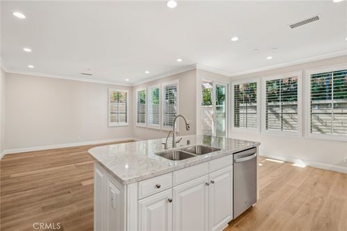 70 Brindisi, Irvine, CA, 92618-0109 | Card Image