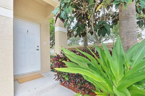 j-101 Lighthouse Cir, Tequesta, FL, 33469-2797 | Card Image