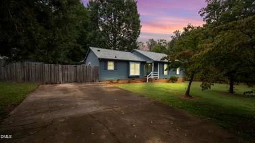 2005 Rendall St, Burlington, NC, 27215-6373 | Card Image