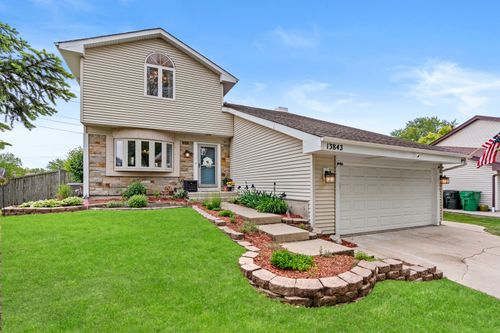 13843 W Stoneoak Way, Homer Glen, IL, 60491-9366 | Card Image