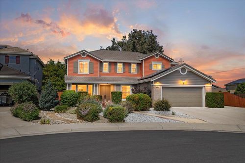 402 Payton Ct, Tracy, CA, 95377-7038 | Card Image