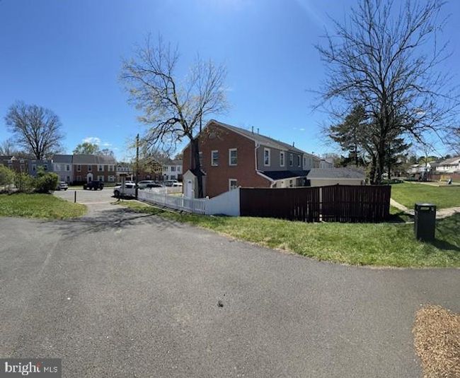9252 Taney Rd, Townhouse with 3 bedrooms, 2 bathrooms and null parking in MANASSAS VA | Image 4