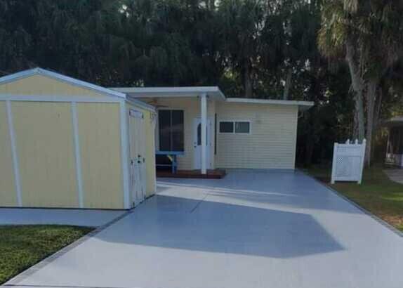 Plantation Dr, Titusville, FL 32780