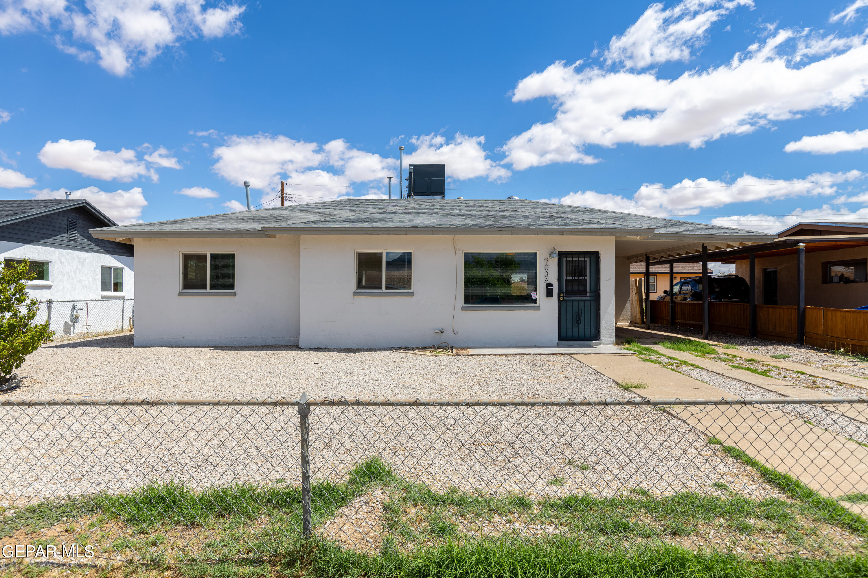 Mount Etna Dr, El Paso, TX 79904