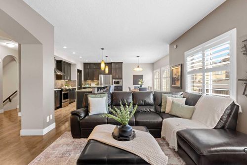 809 Canoe Green Sw, Airdrie, AB, T4B3K6 | Card Image
