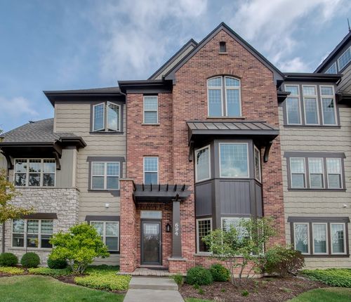 694 Parkside Ct, Libertyville, IL, 60048-1405 | Card Image