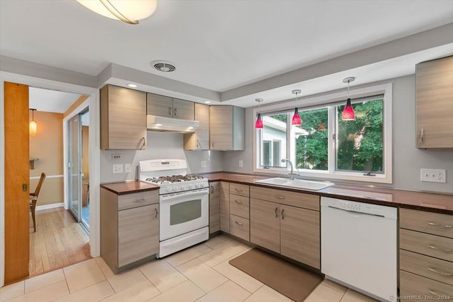 60 Ranch Rd, House other with 3 bedrooms, 2 bathrooms and null parking in Milford CT | Image 7