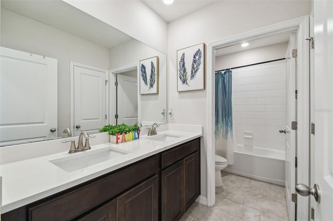 Guest Bath Upstairs | Image 36