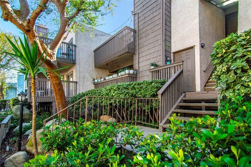 apt-27-18316 Hatteras St, Tarzana, CA, 91356-1608 | Card Image
