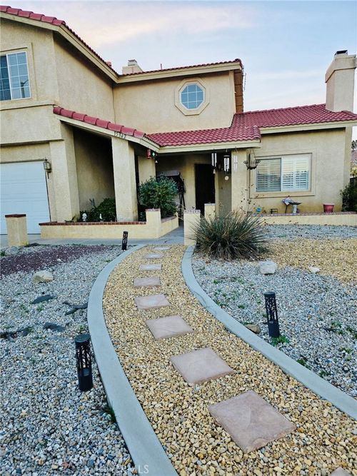 15342 Kearny, Adelanto, CA, 92301 | Card Image