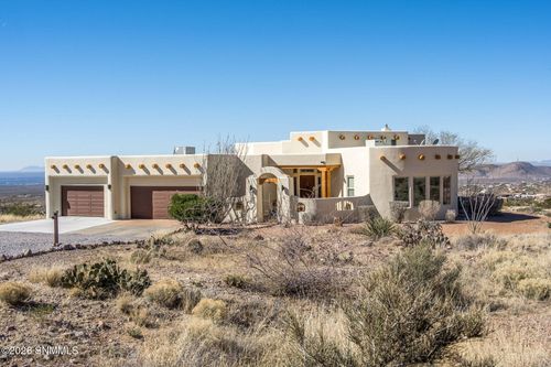 5048 Ventana View Rd, Las Cruces, NM, 88011-8311 | Card Image
