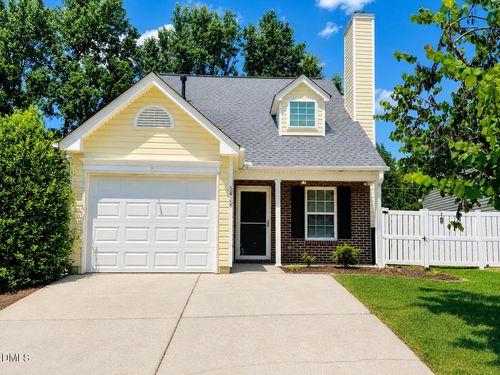 5428 Roan Mountain Pl, Raleigh, NC, 27613-5671 | Card Image