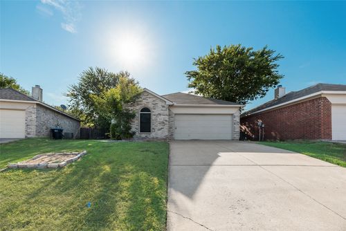 6464 Downeast Dr, Fort Worth, TX, 76179-4124 | Card Image