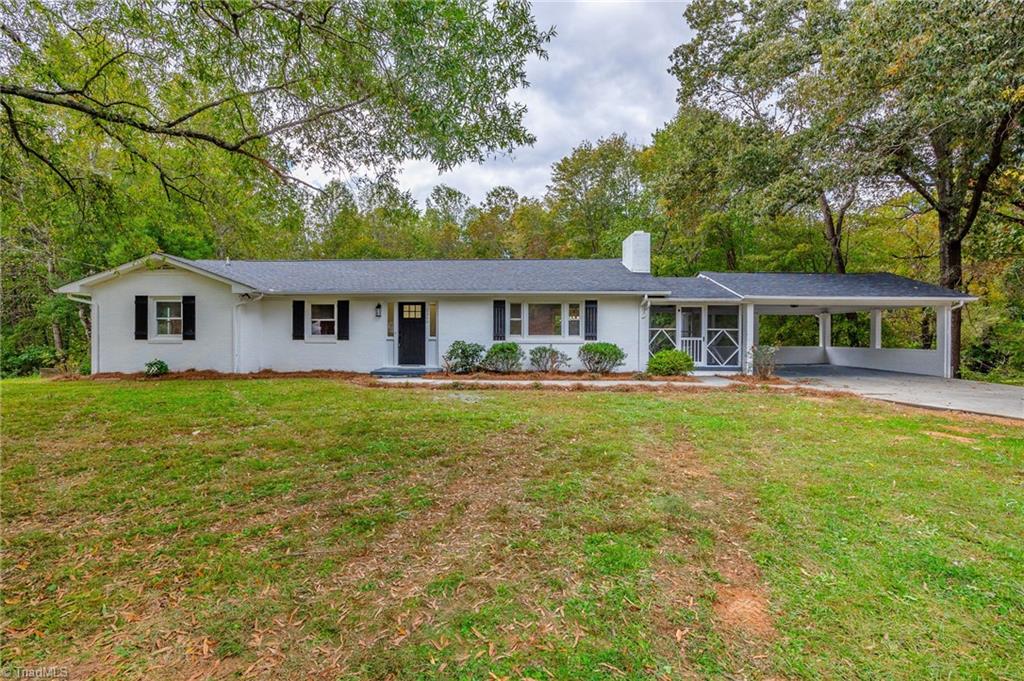 2300 Vienna Dozier Road, For Sale in Pfafftown Zoocasa