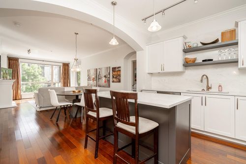 204-2628 Maple St, Port Coquitlam, BC, V3C0E2 | Card Image
