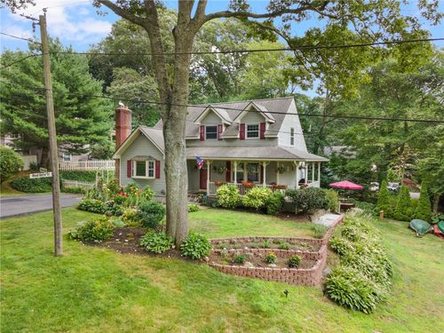 50 Betony Rd, Saunderstown, RI, 02874-2445 | Card Image