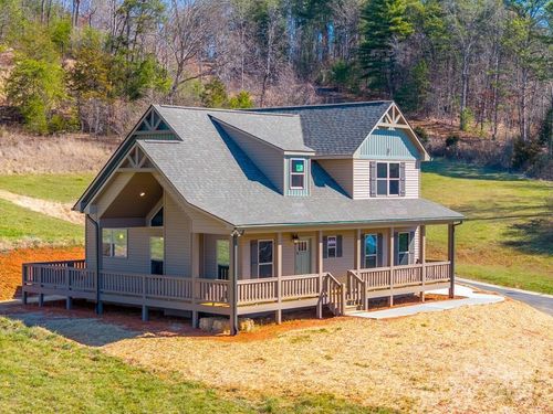 50 Fairview St, Franklin, NC, 28734 | Card Image