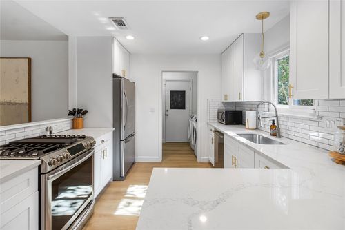 4907 Dry Oak Trl, Austin, TX, 78749-1603 | Card Image