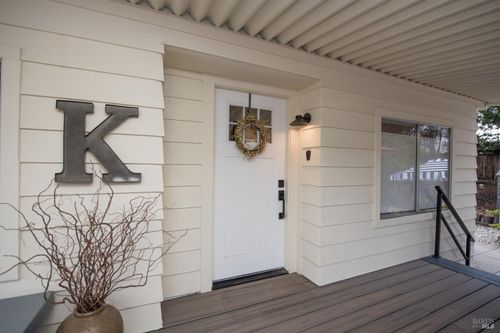 55 Michael Dr, Petaluma, CA, 94954-1345 | Card Image