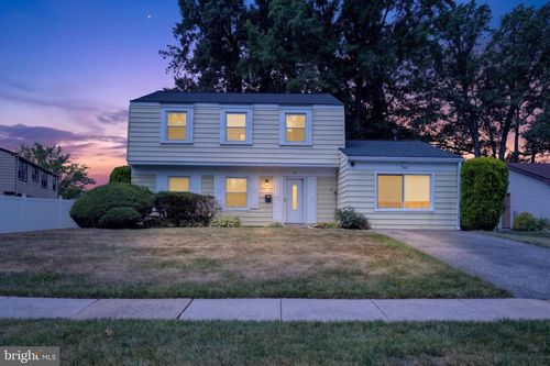 36 Neptune Ln, WILLINGBORO, NJ, 08046-1313 | Card Image