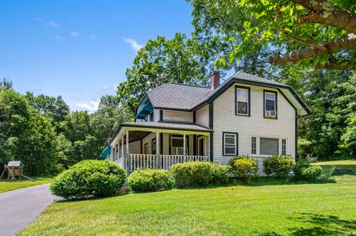 67 Main St, Atkinson, NH, 03811-2520 | Card Image