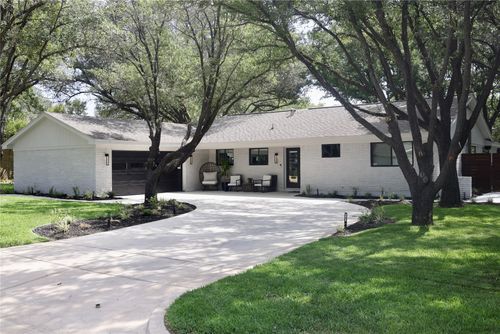 1428 Dorris St, Hurst, TX, 76053-3904 | Card Image