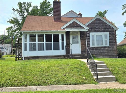 1027 William St, Chester, IL, 62233-1408 | Card Image