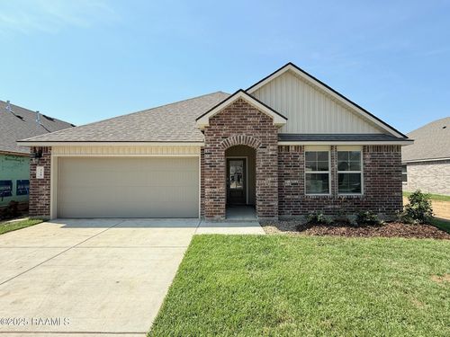 318 White Pine Dr, Lafayette, LA, 70501-3163 | Card Image