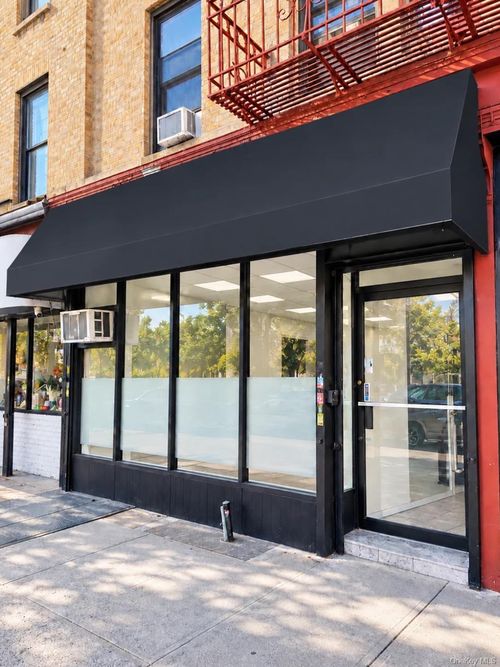 3812 Astoria Boulevard, New York, NY, 11103 | Card Image
