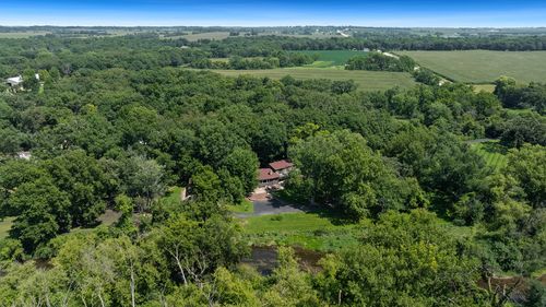 15212 E Il Route 72, DAVIS JUNCTION, IL, 61020-9513 | Card Image