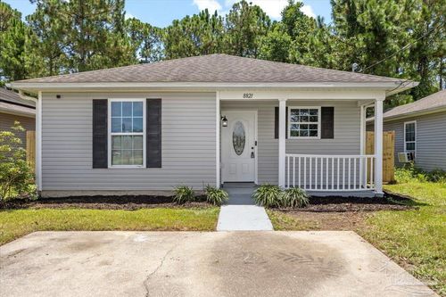 8821 Camshire Cir, Pensacola, FL, 32507-1450 | Card Image