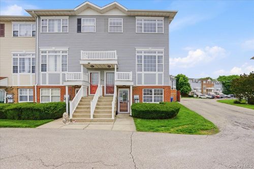 106-163 Surf Dr, Bronx, NY, 10473-2491 | Card Image