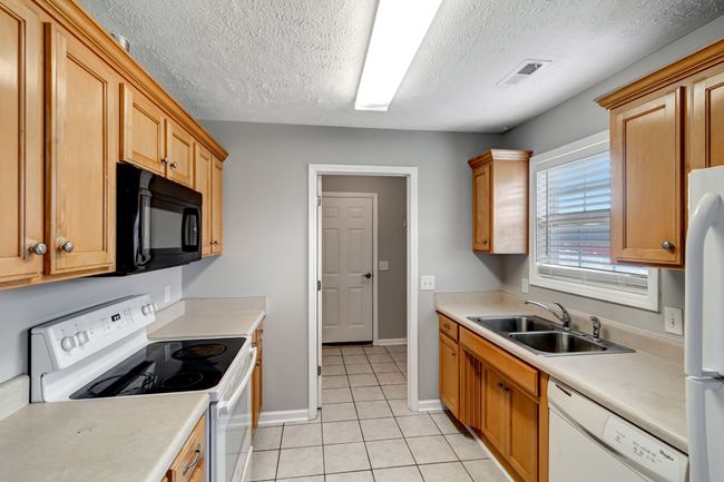 7031 Bridgewater Dr, House other with 3 bedrooms, 2 bathrooms and 6 parking in Smyrna TN | Image 11