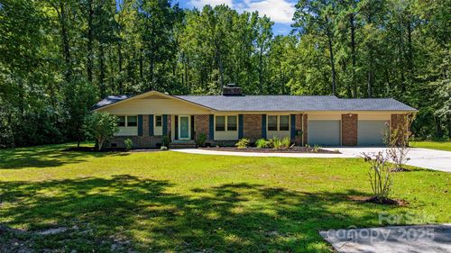 10 Pinewood Dr, Carolina Shores, NC, 28467-2316 | Card Image