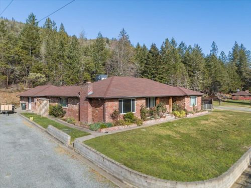 7420 N Applegate Rd, Grants Pass, OR, 97527-9442 | Card Image