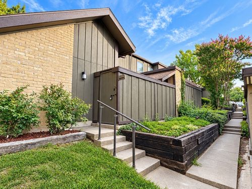 1124-4653 Country Creek Dr, Dallas, TX, 75236-1244 | Card Image