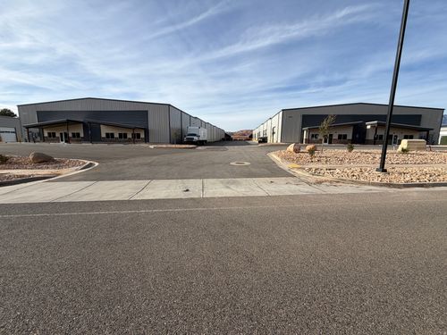 multip-355 N Old Hwy 91, Hurricane, UT, 84737 | Card Image
