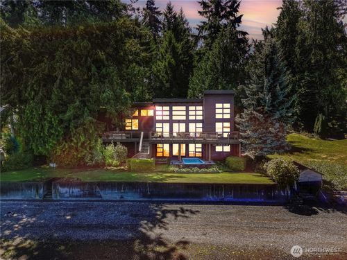9913 Point View St Ne, Olympia, WA, 98516-9541 | Card Image