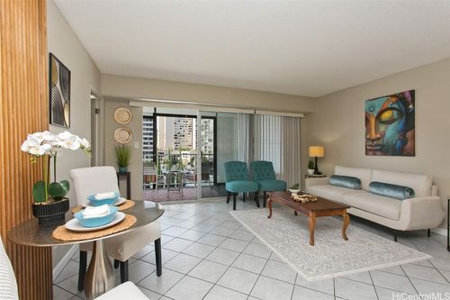 702-1333 Heulu Street, Honolulu, HI, 96822 | Card Image