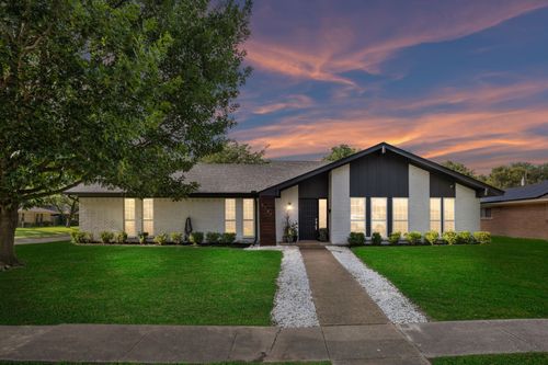 3234 Grantwood Dr, Dallas, TX, 75229-5002 | Card Image