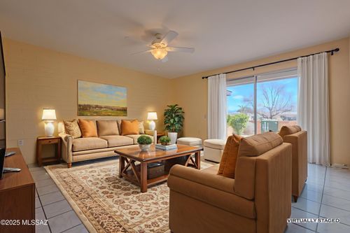 390 N Calle De Las Profetas, Green Valley, AZ, 85614 | Card Image