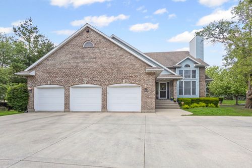 6897 Galena Rd, Bristol, IL, 60512-9731 | Card Image