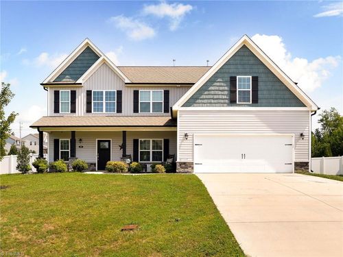 109 Phoenix Ct, Lexington, NC, 27295-7620 | Card Image