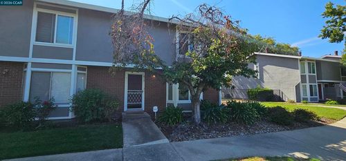 2828 Royal Ann Ln, Concord, CA, 94518-3513 | Card Image