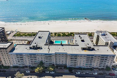 apt-6m-522 Shore Rd, Long Beach, NY, 11561-4557 | Card Image